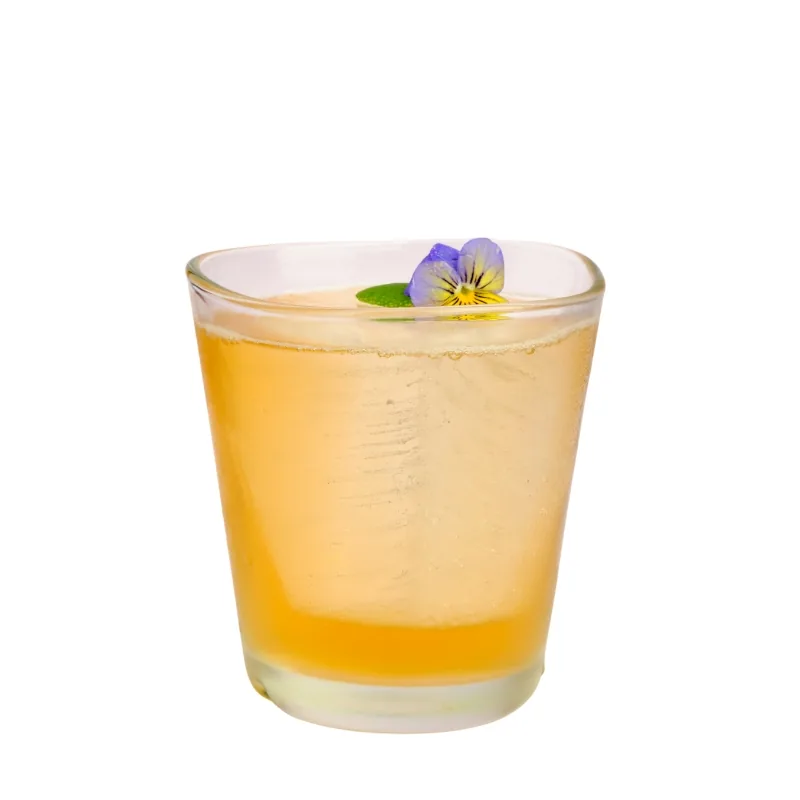 Citrine (Vodka, Umeshu, Lotus Tea, Sweet&Sour)